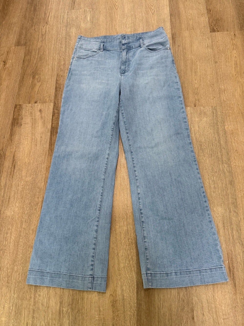 Two by Vince Camuto Wide Leg Jeans Women’s Sz. 31/12 Light Blue Denim